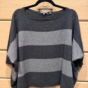 Vince off the shoulder Sweater xs/s